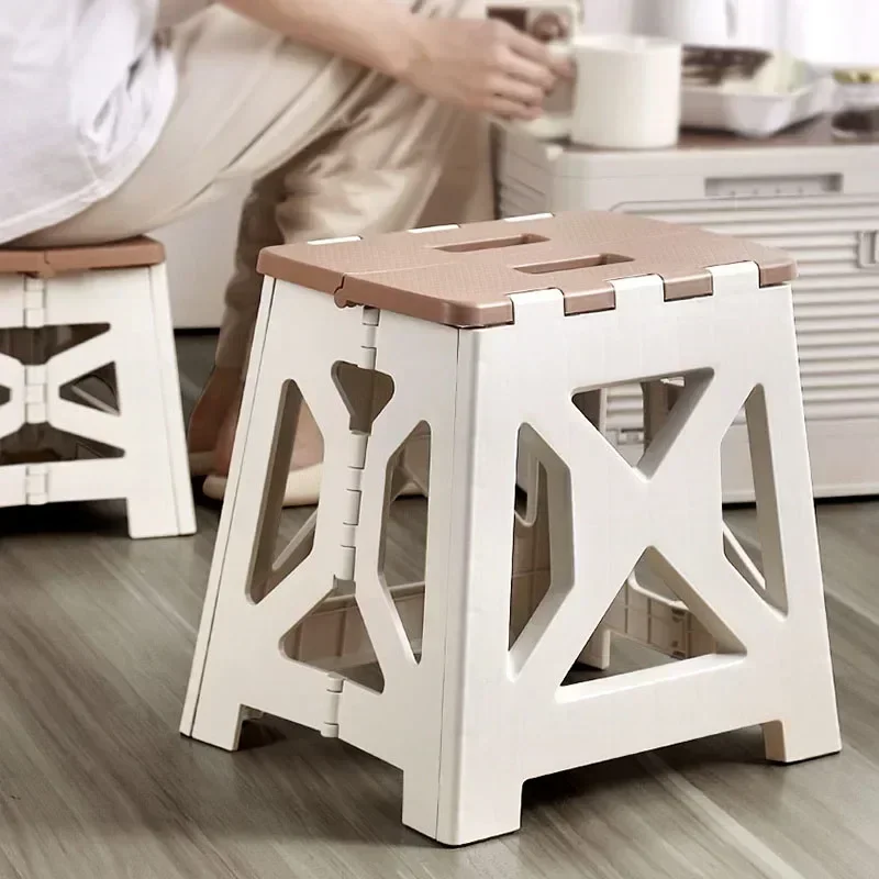ポータブルプラスチック折りたたみスツール屋外キャンプスツール - Kids Outdoor Folding Chair のレビューと価格