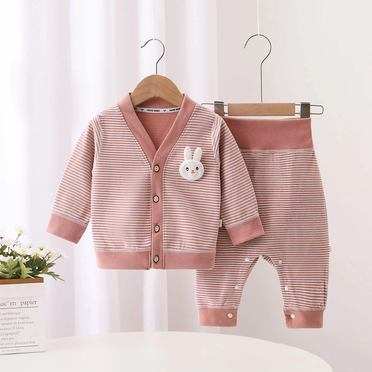 秋の新作ストライプ柄キッズ2点セット 可愛い漫画柄オープンフ - Kids Outdoor Wear のレビューと価格