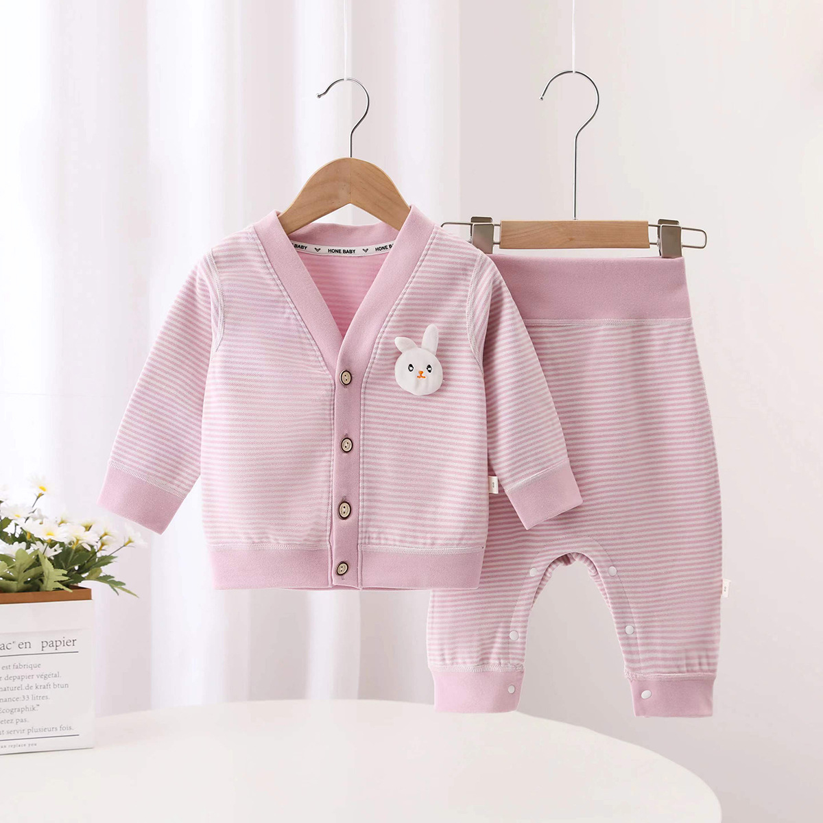 秋の新作ストライプ柄キッズ2点セット 可愛い漫画柄オープンフ - Kids Outdoor Wear のレビューと価格