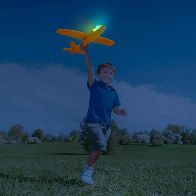 電動泡飛行機グライダー手投げ飛行機 LED ライト付き自動飛 - Kids Outdoor Exercise Equipment のレビューと価格